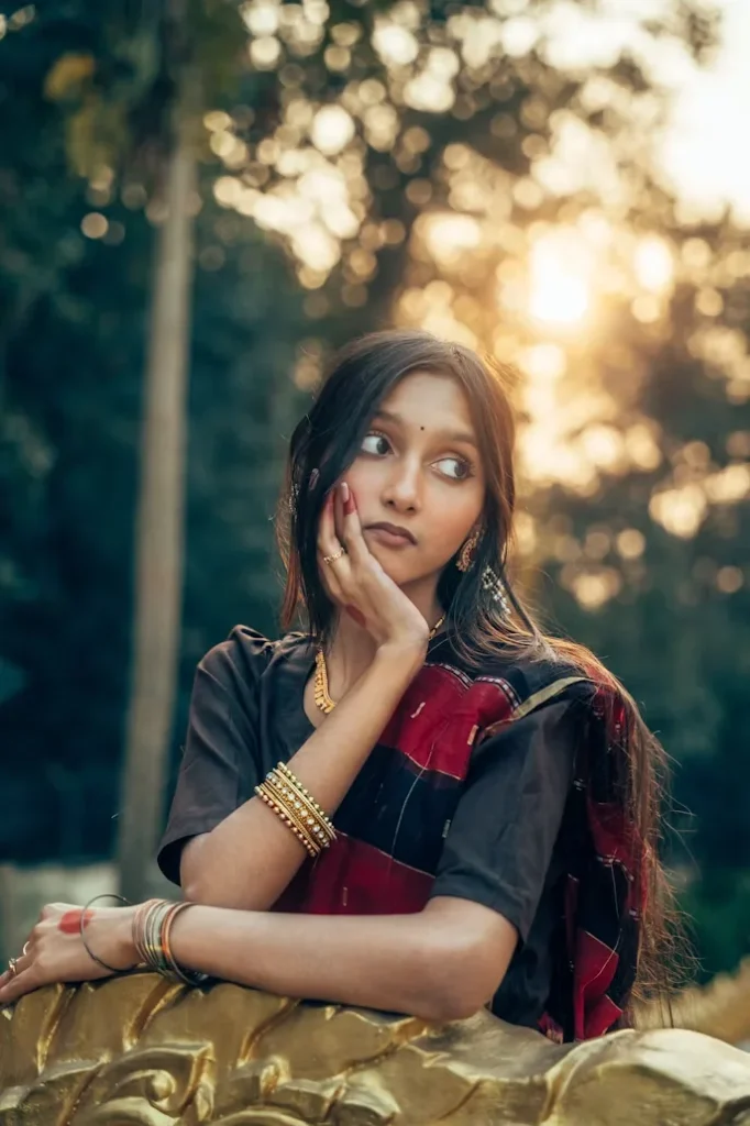 Attitude Aukat Shayari Hindi के लिए प्राकृतिक भारतीय पुरुष पोर्ट्रेट