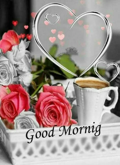 Good Morning Love Shayari के लिए coffee और roses वाला सुबह का दृश्य